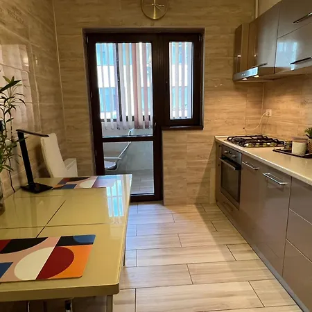 Brown Apartament Bucureşti