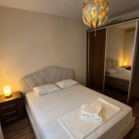 Brown Apartament